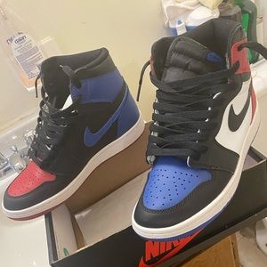 Air Jordan 1 Retro Top 3 : Gradeschool Size 7